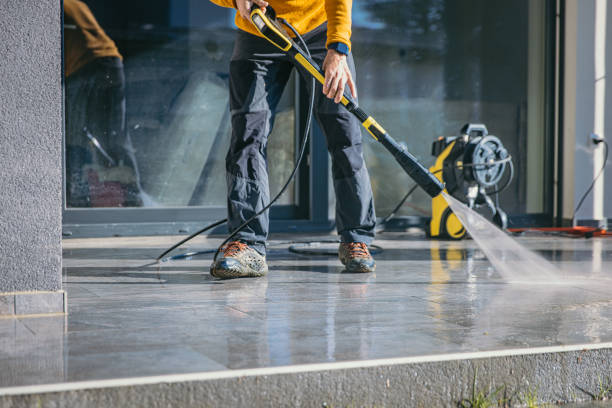 Best Pool Deck Cleaning  in Bloomingdale, TN
